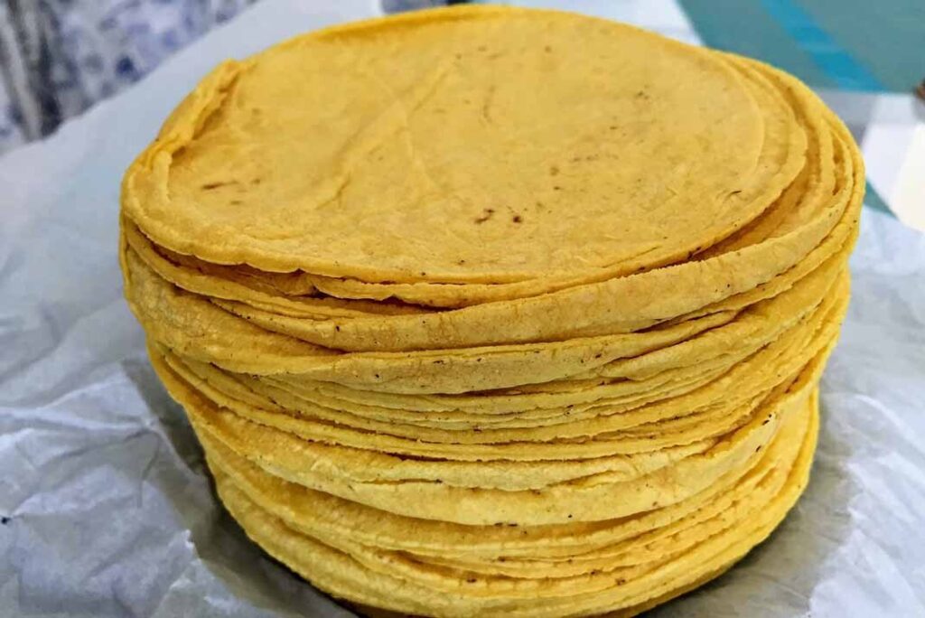 Tortillas hechas a mano con linaza y chile Chefs Jaime y Ramiro